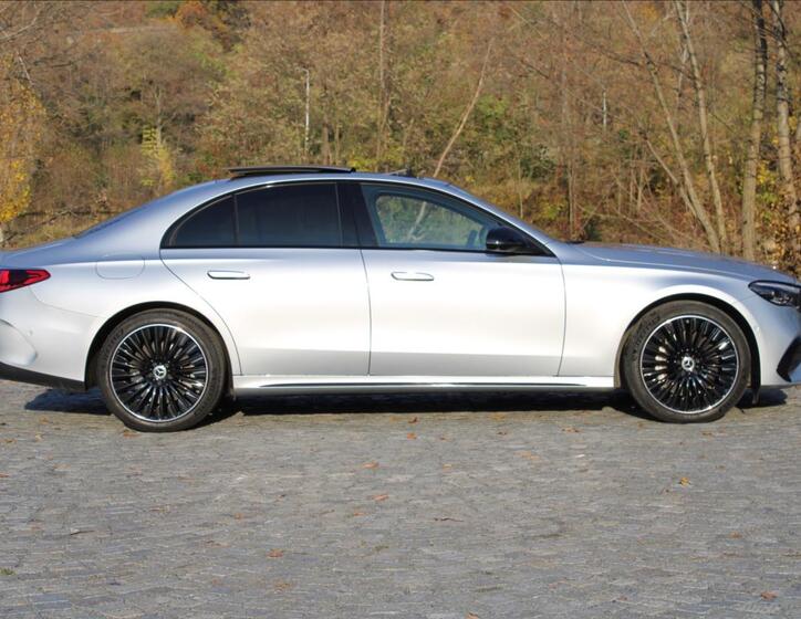 Mercedes-Benz Třídy E 7