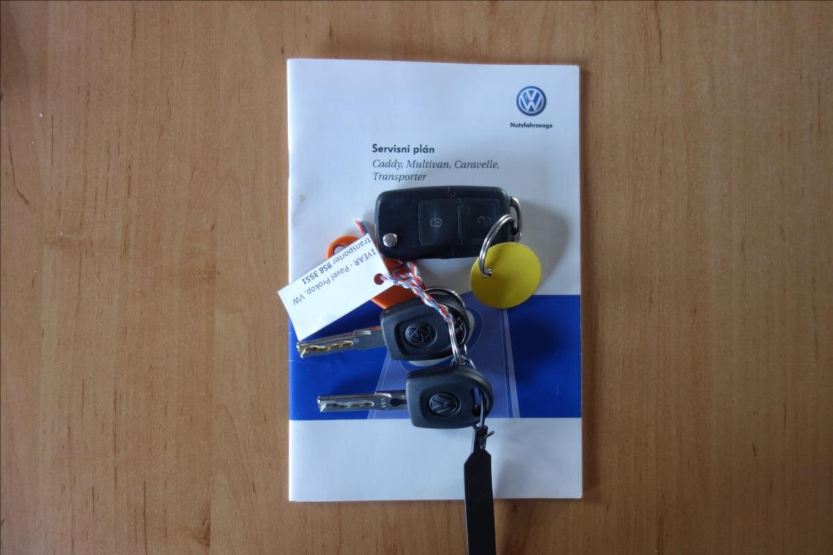 Volkswagen Transporter Kombi 2,5 l 96 kw