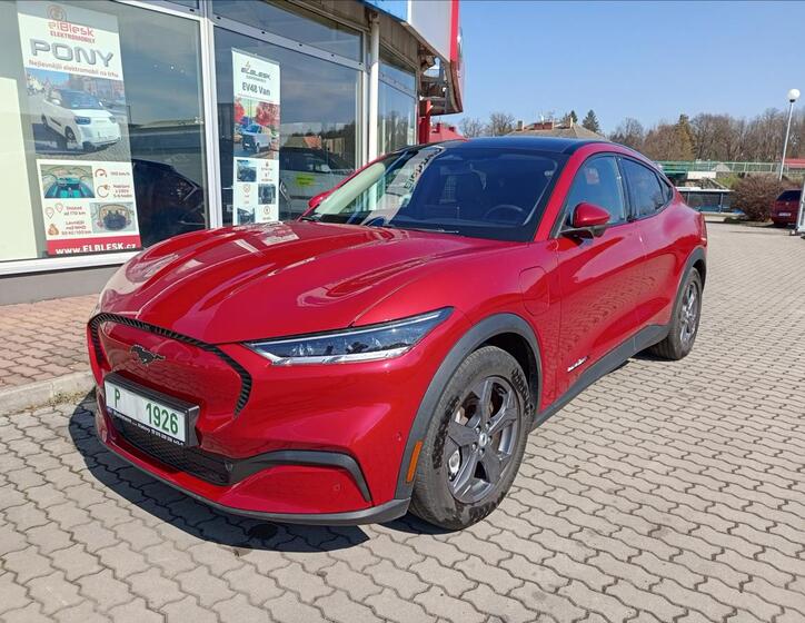 Ford Mustang Mach-E 7