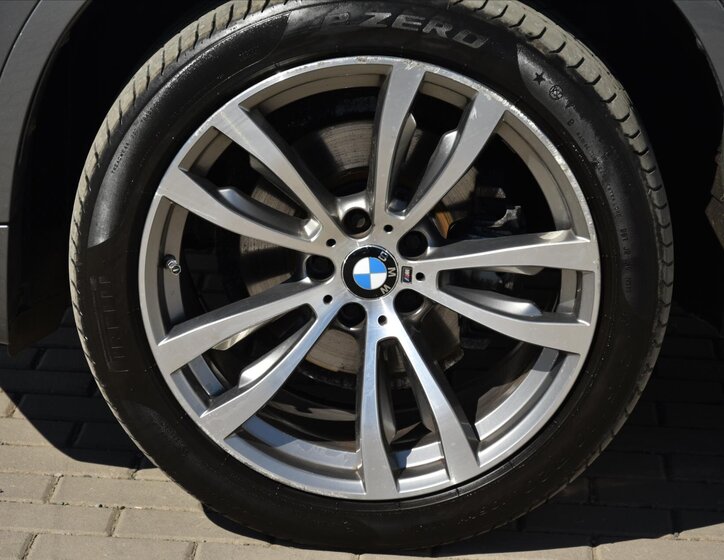 BMW X6 SUV / Terénní 3,0 l 190 kw