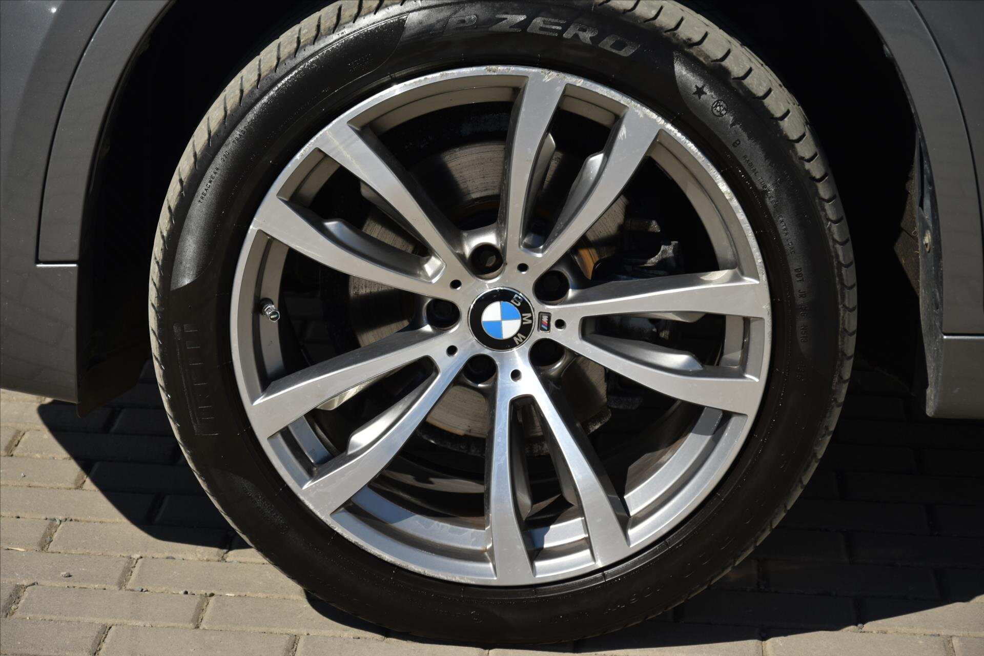 BMW X6 SUV / Terénní 3,0 l 190 kw