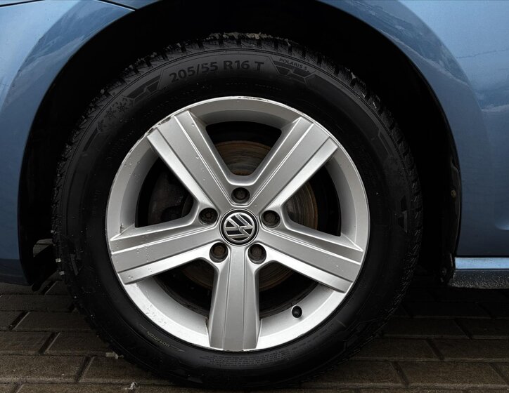 Volkswagen Golf Kombi 1,6 l 77 kw