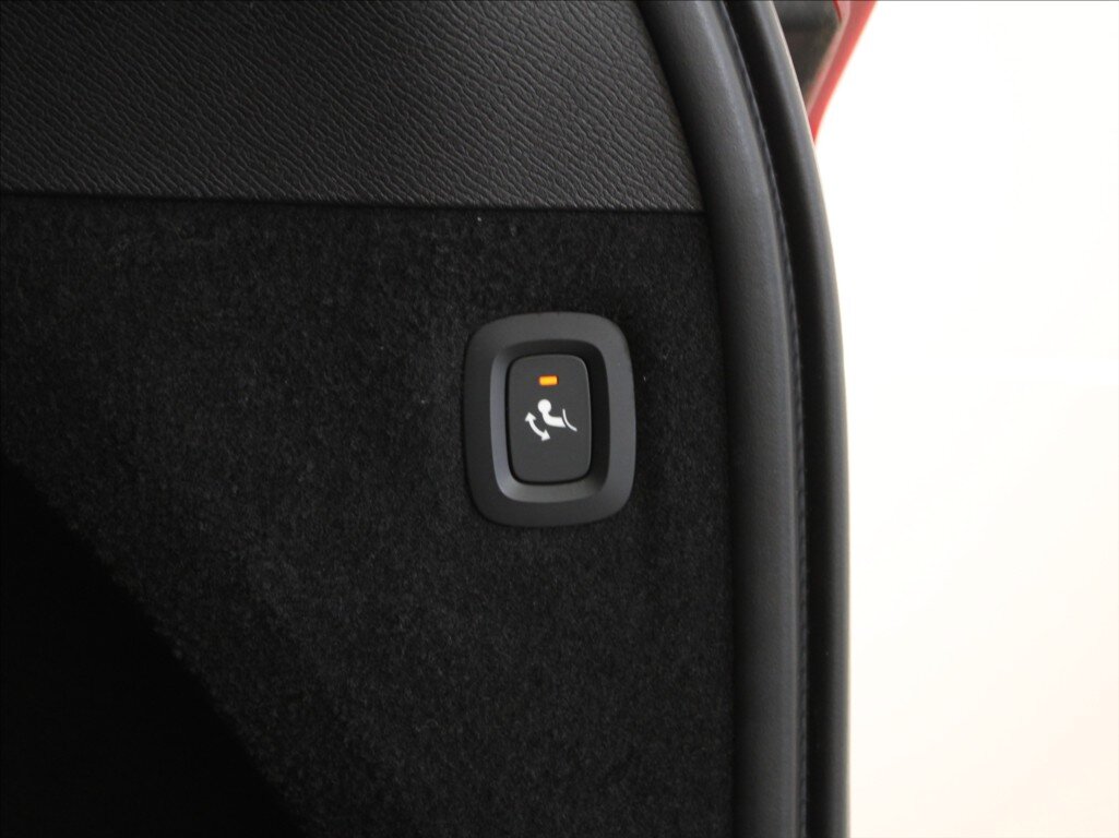 Volvo XC90 SUV / Terénní 2,0 l 173 kw