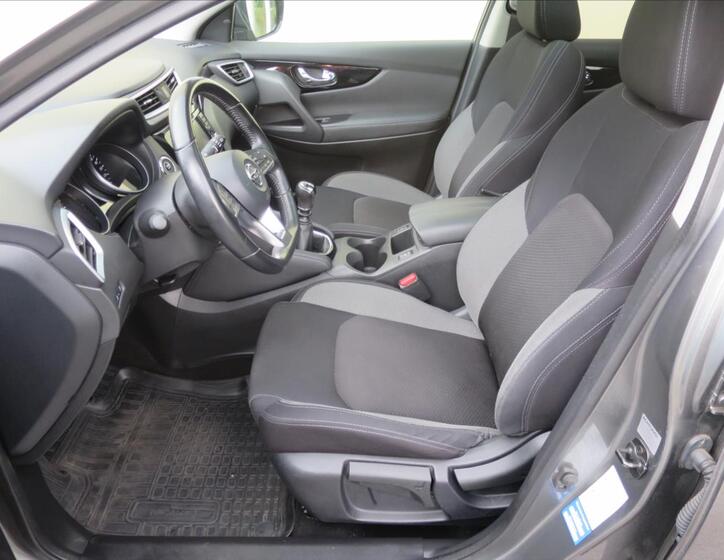 Nissan Qashqai 7