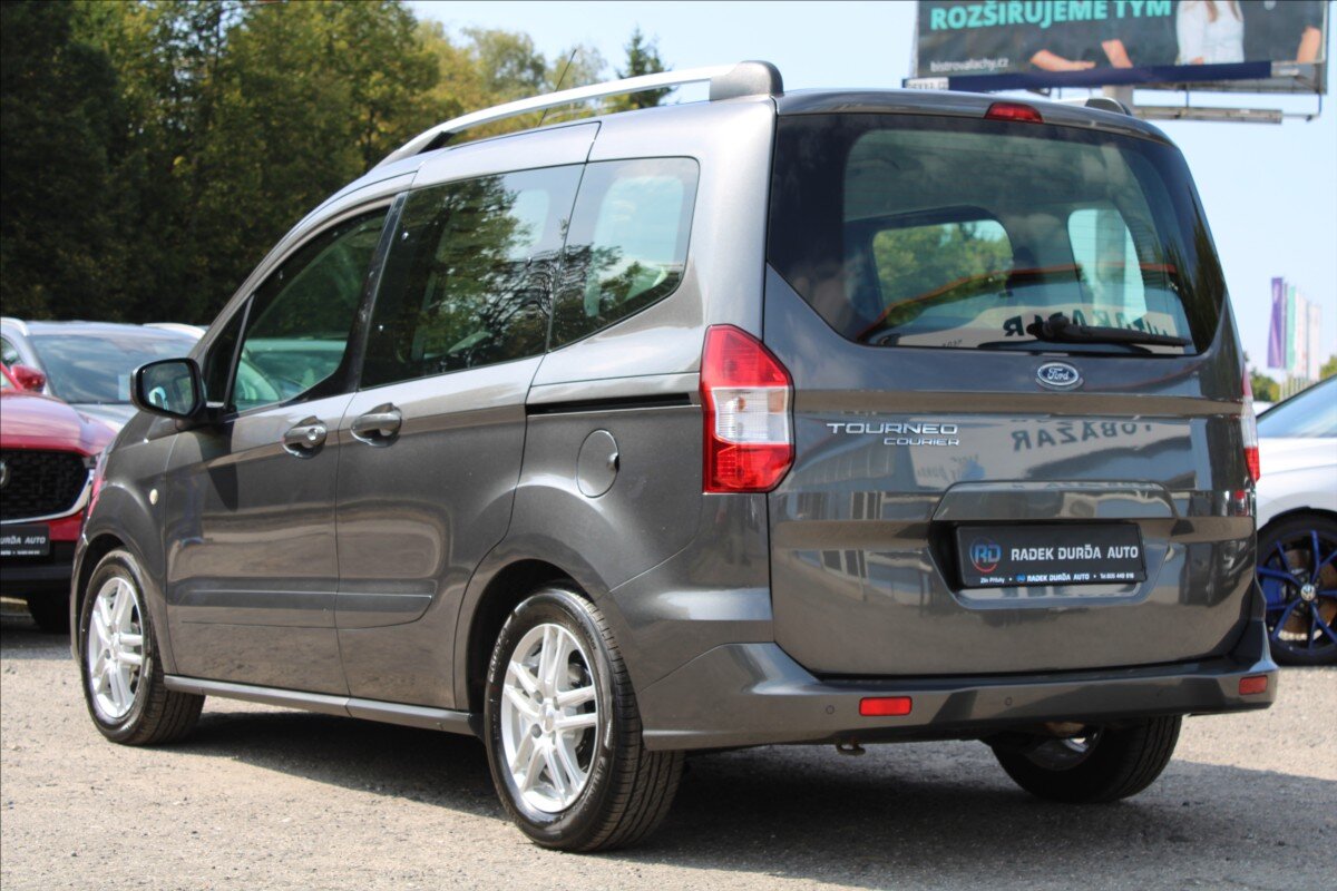 Ford Tourneo Courier MPV 1,5 l 73 kw