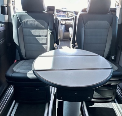 Volkswagen Multivan 22