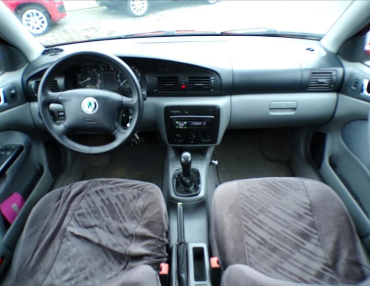 Škoda Octavia Liftback 1,6 l 75 kw