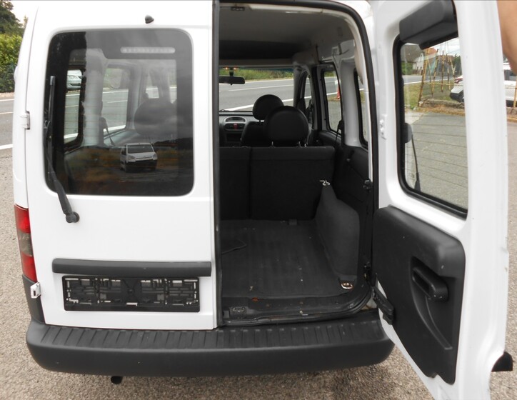 Opel Combo 11