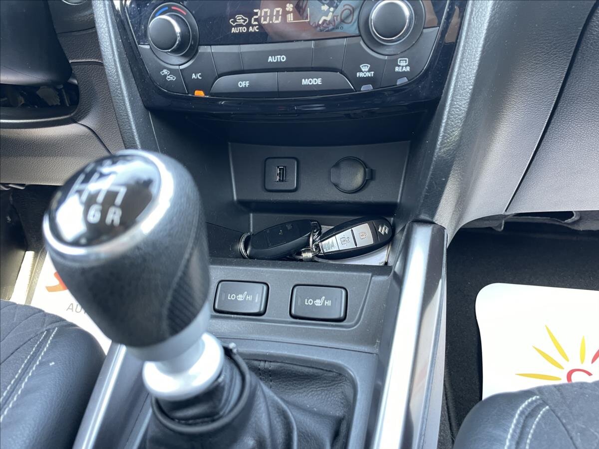 Suzuki Vitara SUV 1,4 l 103 kw