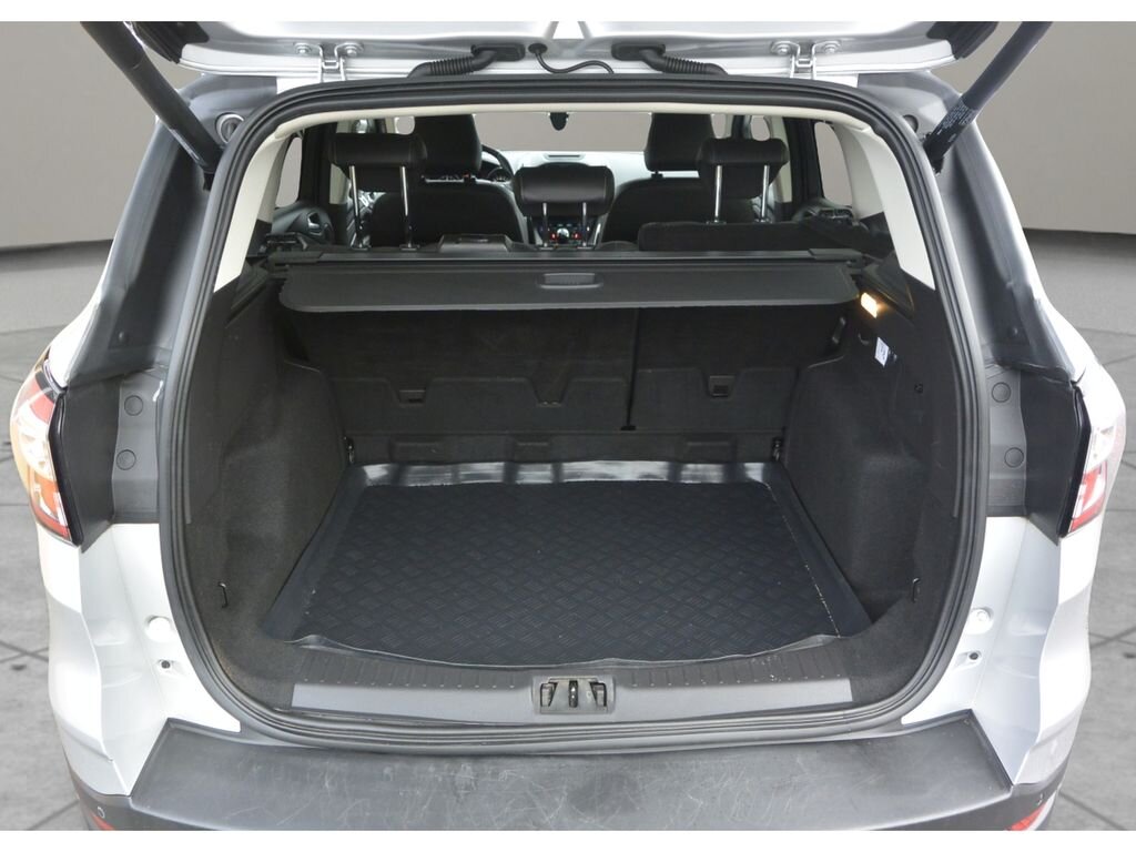 Ford Kuga SUV / Terénní 2,0 l 110 kw