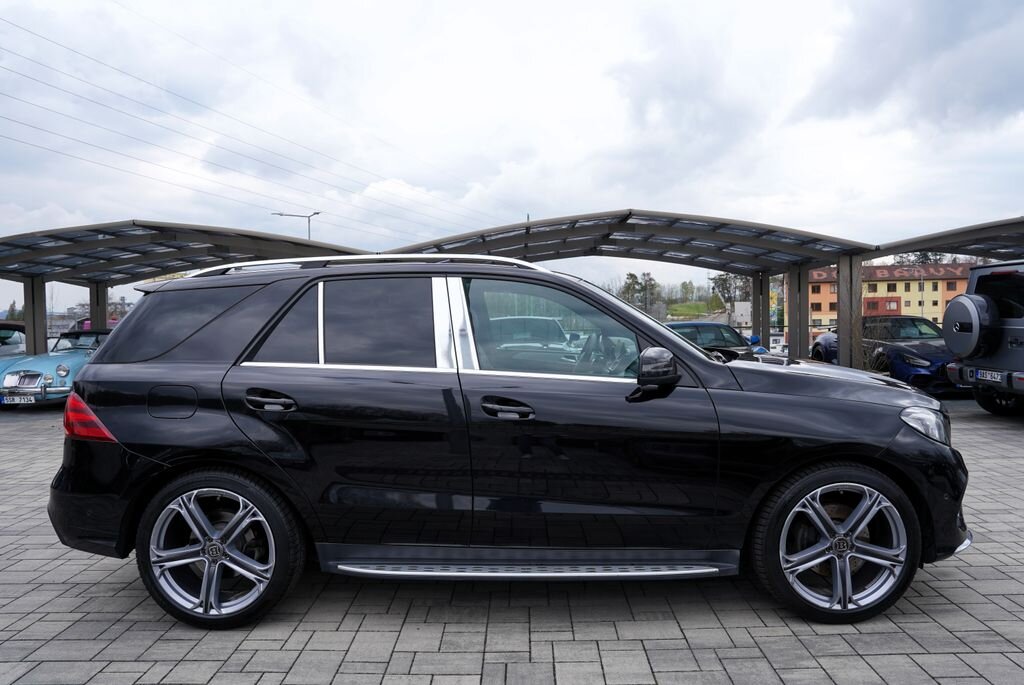 Mercedes-Benz GLE SUV / Terénní 3,0 l 190 kw