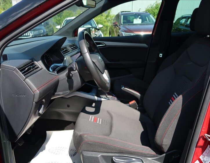 Seat Arona SUV / Terénní 1,6 l 85 kw