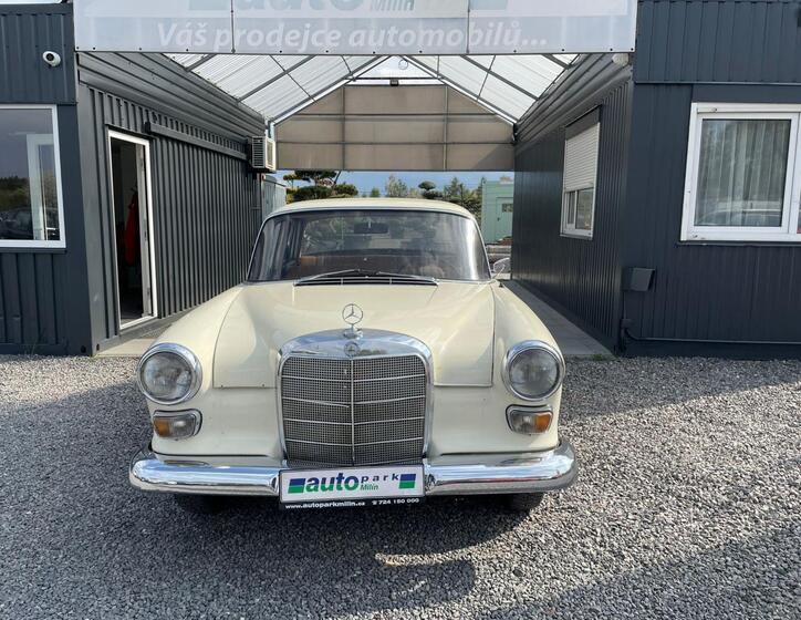 Mercedes-Benz Ostatní 2