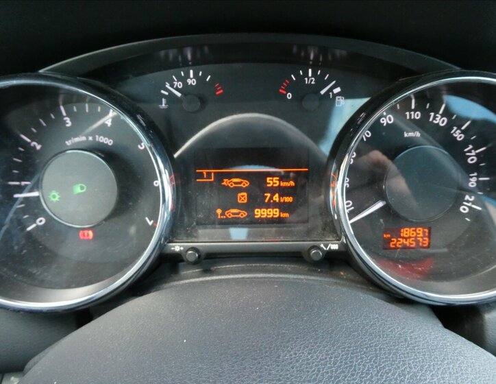 Peugeot 5008 MPV 1,6 l 115 kw