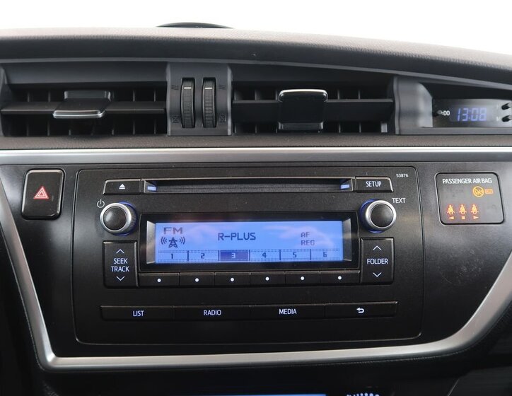 Toyota Auris Kombi 1,6 l 97 kw