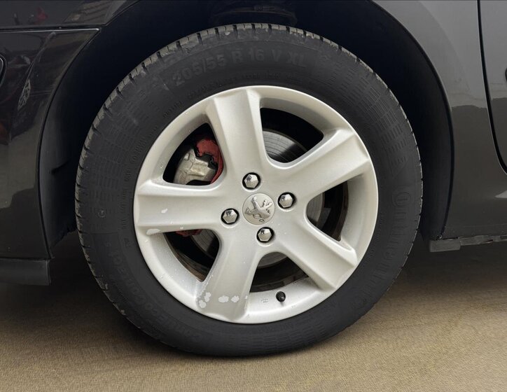 Peugeot 307 Kombi 2,0 l 79 kw