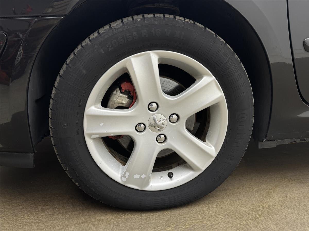 Peugeot 307 Kombi 2,0 l 79 kw