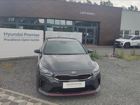 KIA ProCeed Kombi 1,6 l 150 kw