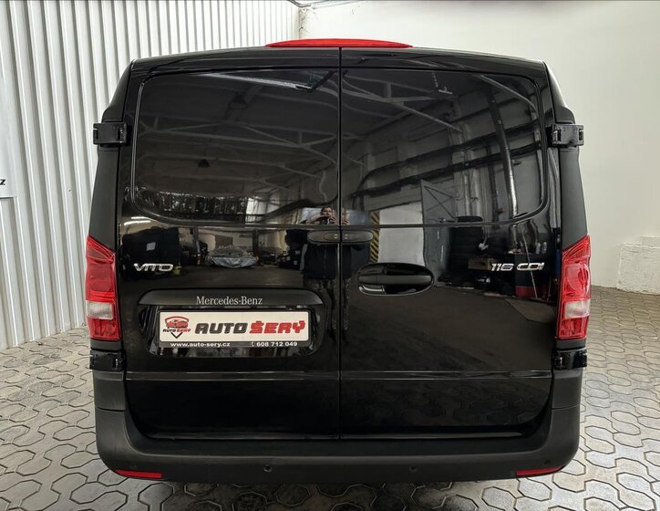 Mercedes-Benz Vito 7