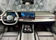 BMW Ostatní Sedan / Limuzína 0,0 290 kw