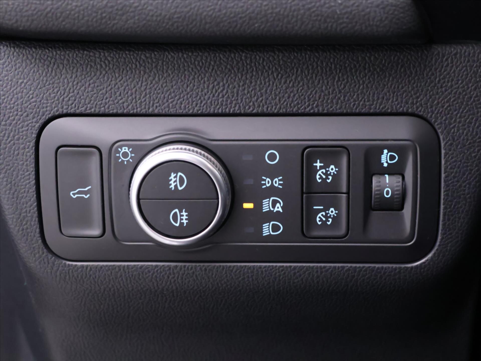 Ford Kuga SUV / Terénní 1,5 l 110 kw