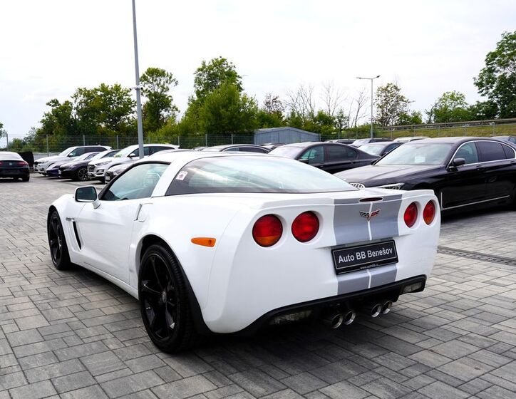 Chevrolet Corvette 4