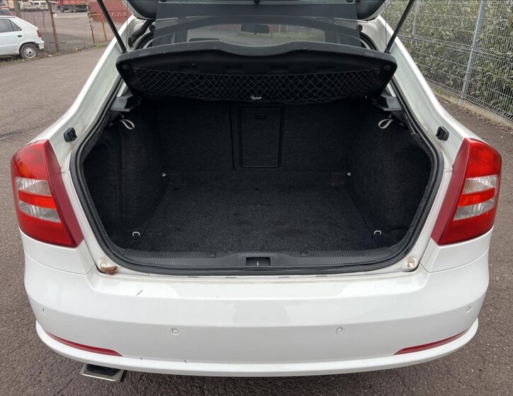 Škoda Octavia Sedan / Limuzína 1,6 l 75 kw