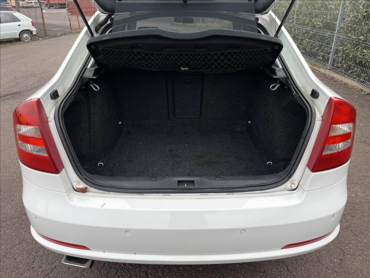 Škoda Octavia Sedan / Limuzína 1,6 l 75 kw