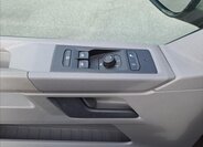 Volkswagen Caravelle 11