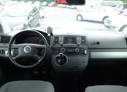 Volkswagen Multivan 23
