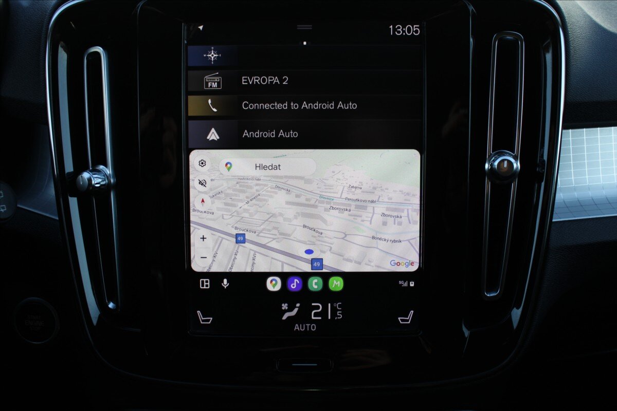 Volvo XC40 SUV 2,0 l 140 kw