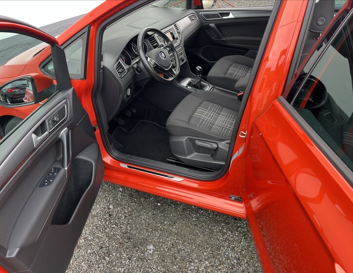 Volkswagen Golf Sportsvan 75