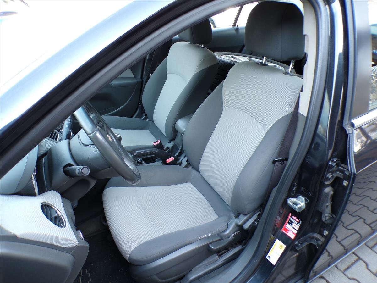 Chevrolet Cruze Sedan / Limuzína 2,0 l 110 kw