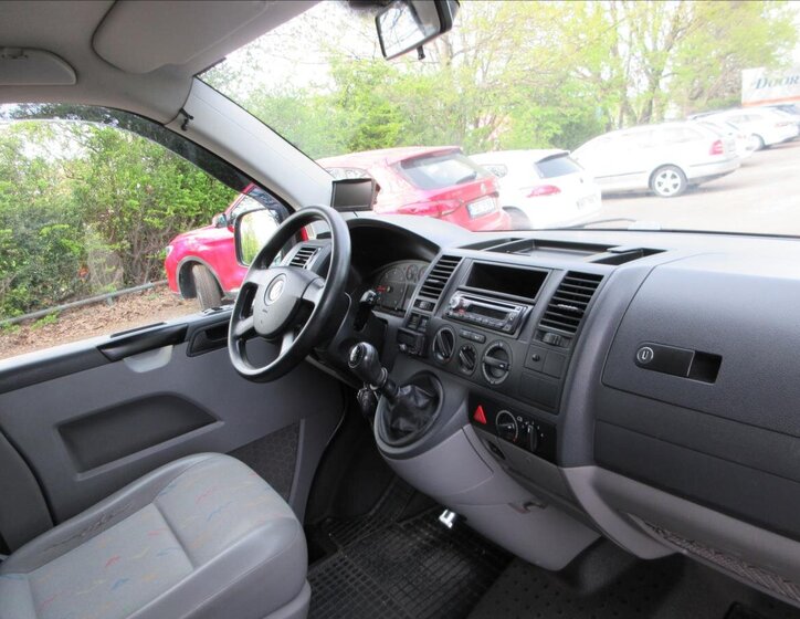 Volkswagen Transporter Ostatní 2,5 l 96 kw