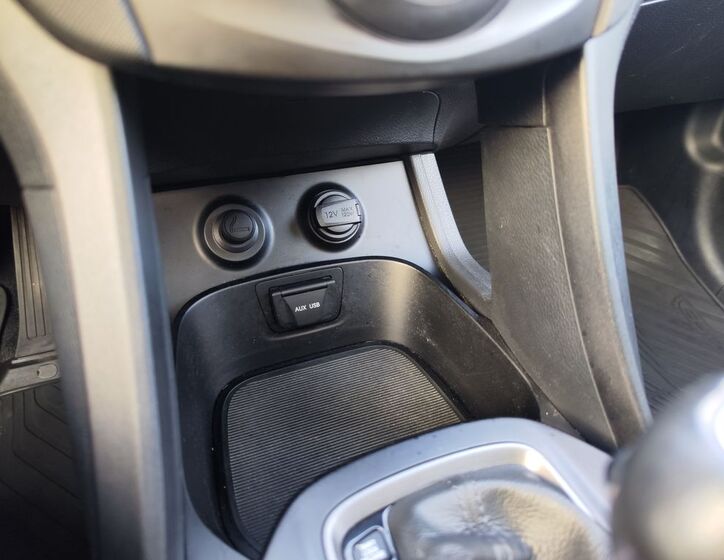 Hyundai Grand Santa Fe 29