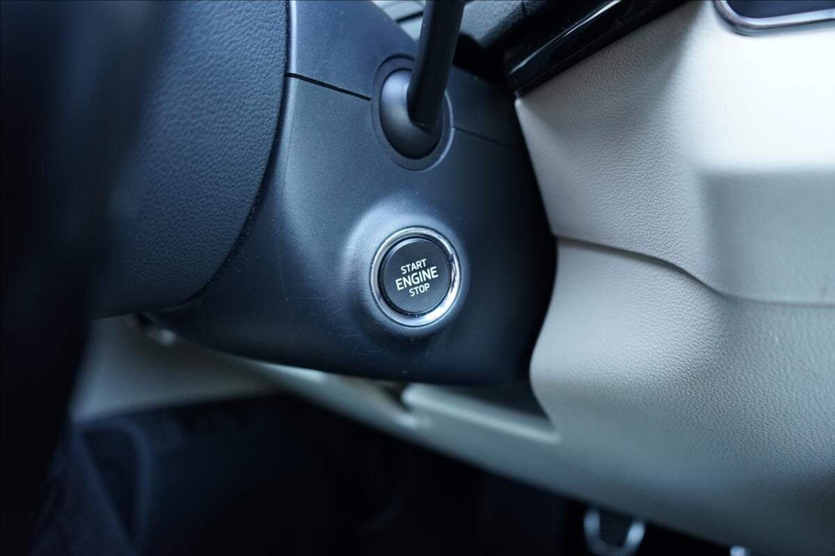 Škoda Karoq SUV / Terénní 2,0 l 110 kw