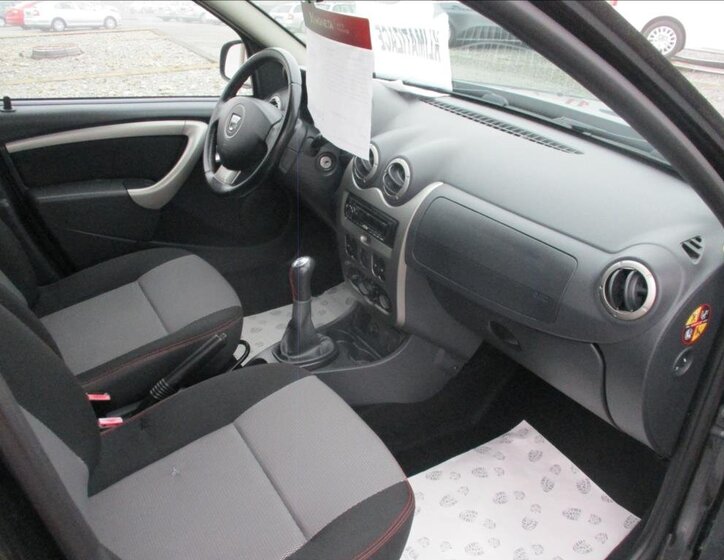 Dacia Duster SUV 1,6 l 77 kw