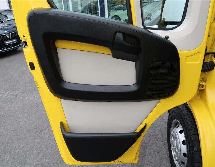 Peugeot Boxer 18
