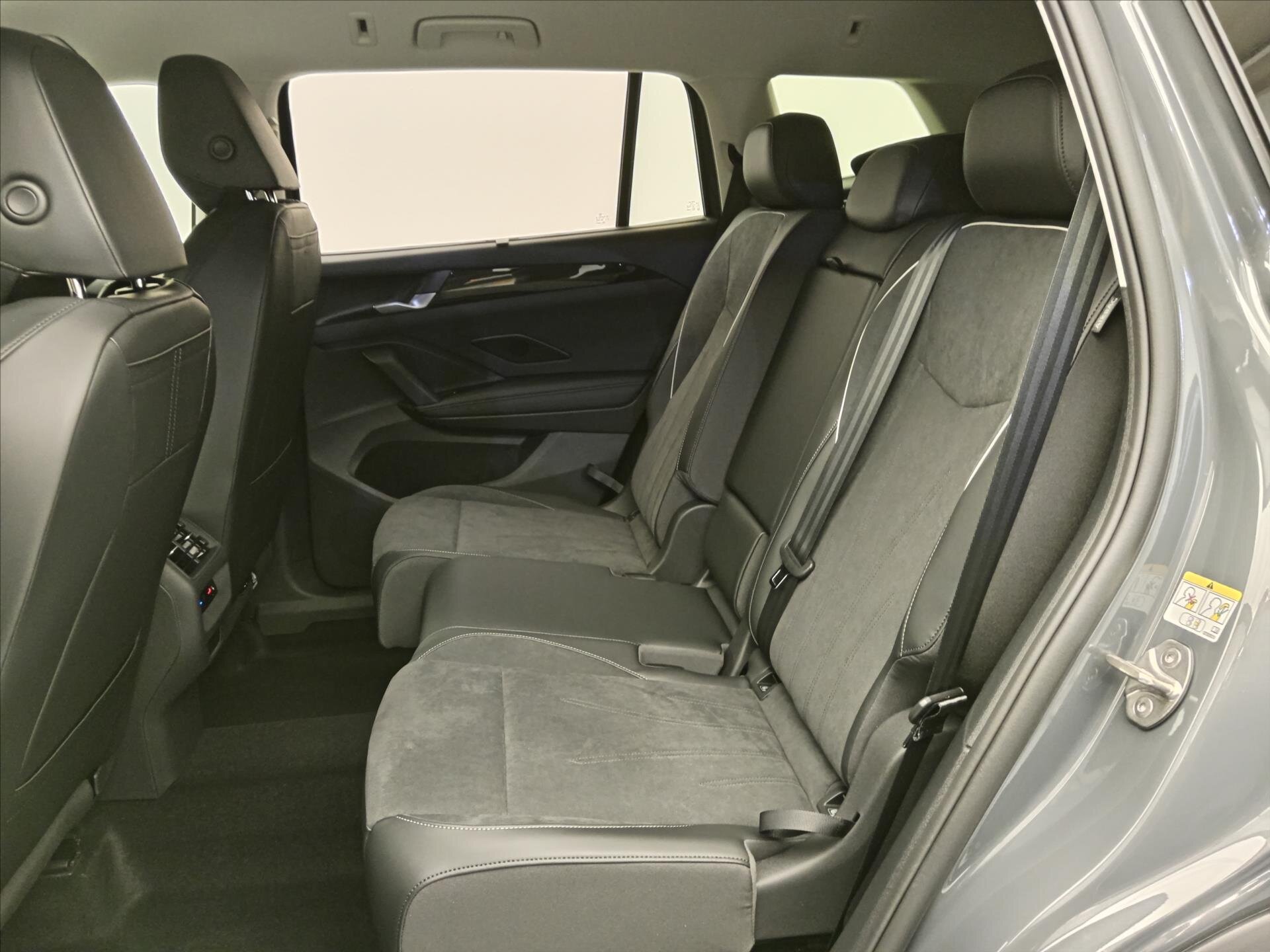 Volkswagen Tayron SUV / Terénní 2,0 l 150 kw