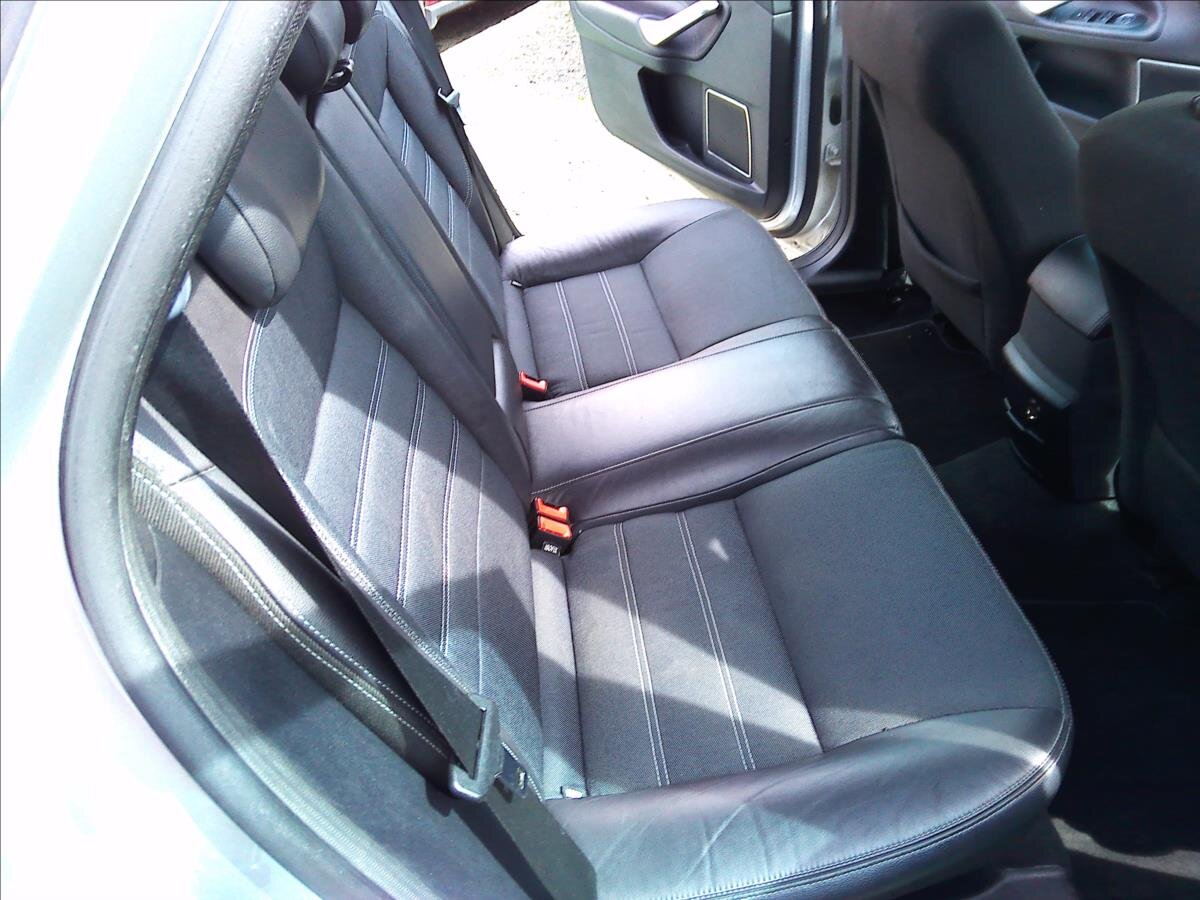 Ford Mondeo Kombi 2,0 l 103 kw