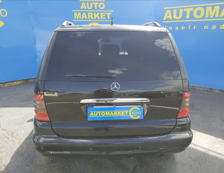 Mercedes-Benz Třídy M SUV / Terénní 2,7 l 120 kw