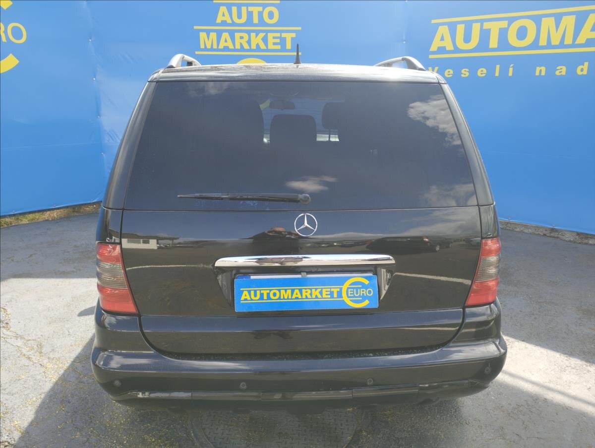 Mercedes-Benz Třídy M SUV / Terénní 2,7 l 120 kw