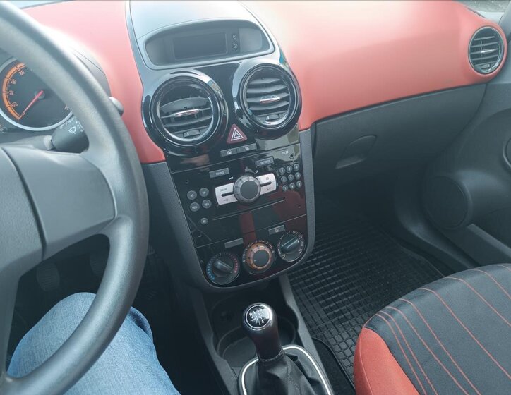 Opel Corsa Hatchback 1,2 l 59 kw