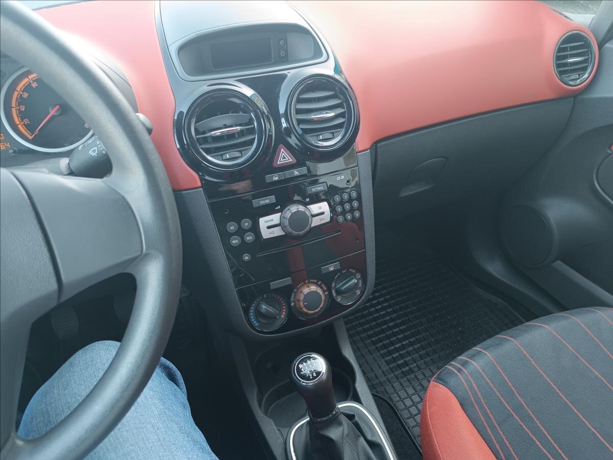 Opel Corsa Hatchback 1,2 l 59 kw