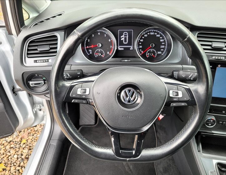 Volkswagen Golf Kombi 999,0 85 kw
