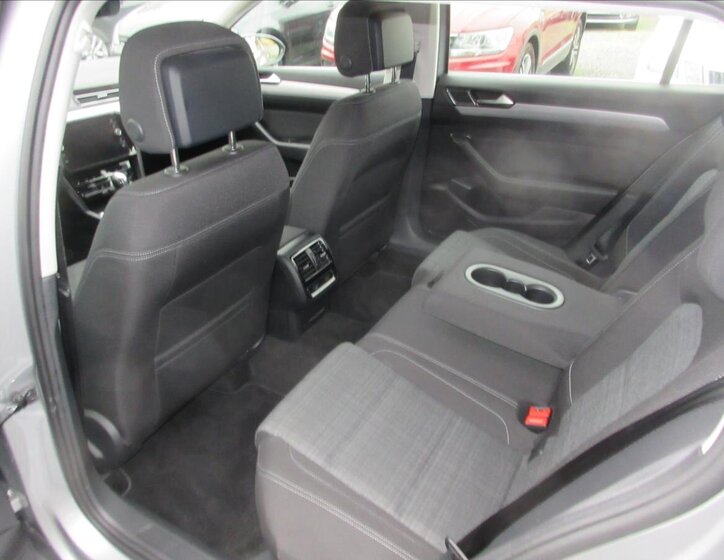 Volkswagen Passat Kombi 2,0 l 110 kw