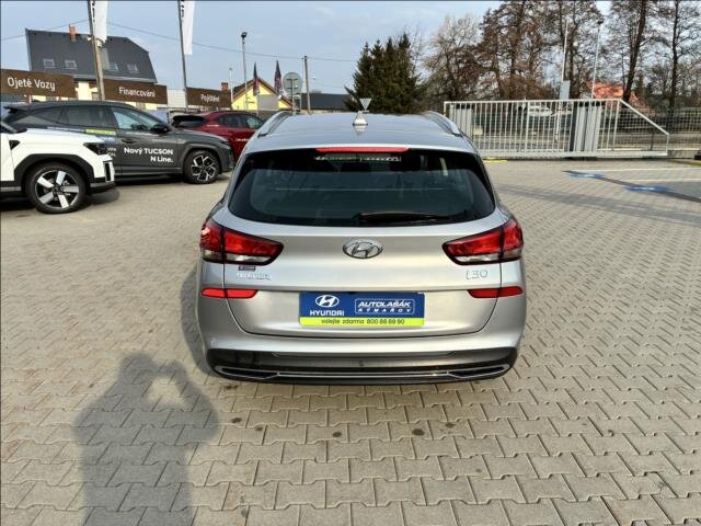 Hyundai i30 Kombi 1,6 l 85 kw