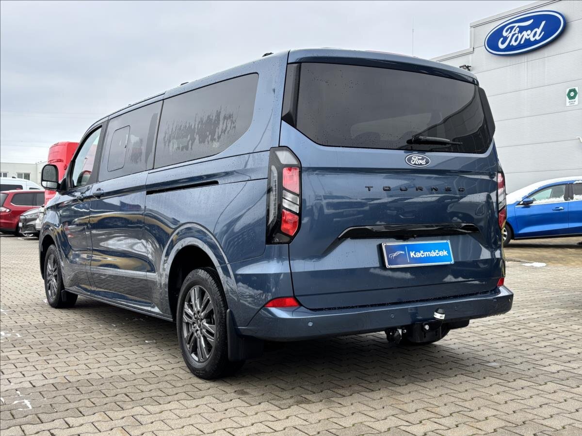 Ford Tourneo