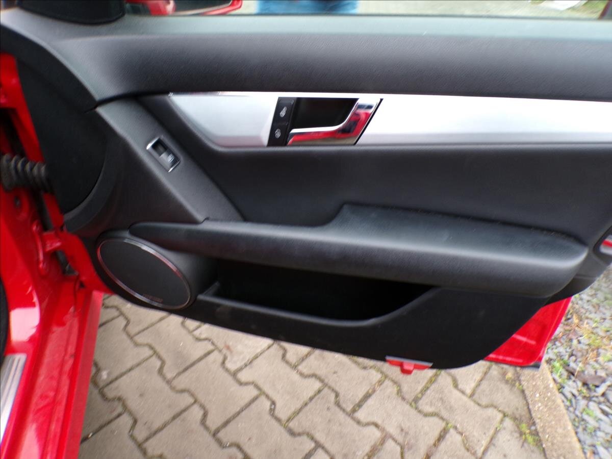 Mercedes-Benz Třídy C Kombi 3,0 l 170 kw