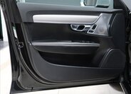 Volvo S90 Sedan / Limuzína 2,0 l 235 kw